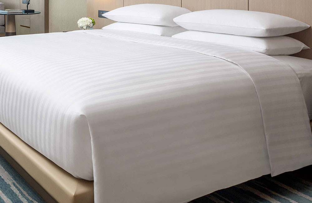 RUIKASI Parure de lit 3 pièces pour lit super king size avec fermeture éclair et sensation de velours lisse moelleuse et chaude pour l'hiver Blanc 